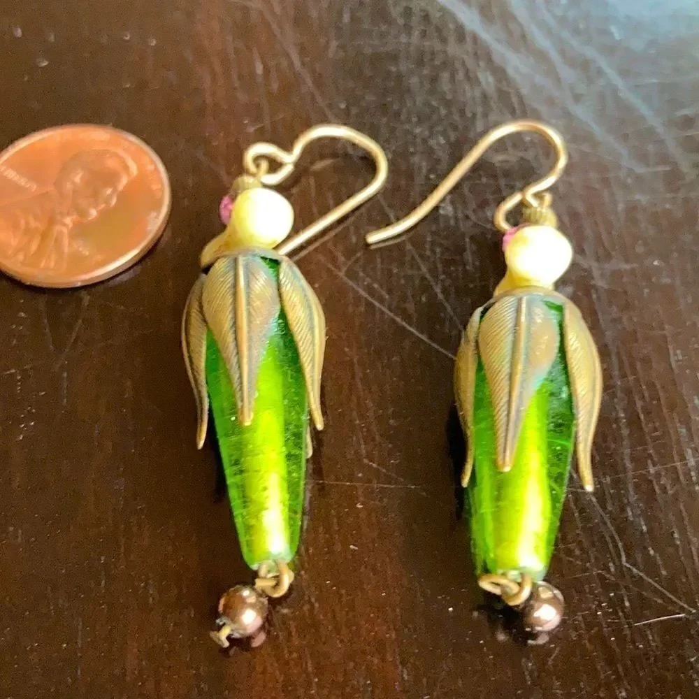 Vintage Glass metal bead bronze pierced green purple bone color earrings